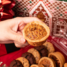 Cargar imagen en el visor de la galería, CAJA DE POSTRES VARIADOS
