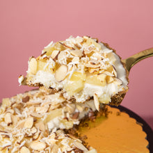 Cargar imagen en el visor de la galería, TARTA DE PIÑA COLADA
