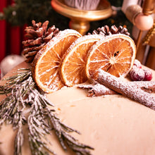 Cargar imagen en el visor de la galería, PASTEL DE ZANAHORIA NAVIDAD
