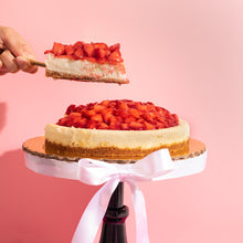 Cargar imagen en el visor de la galería, ALTO CHEESECAKE FRESA
