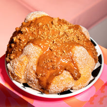 Cargar imagen en el visor de la galería, PAN DE MUERTO RELLENO
