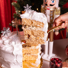 Cargar imagen en el visor de la galería, PASTEL MERENGUE NAVIDEÑO

